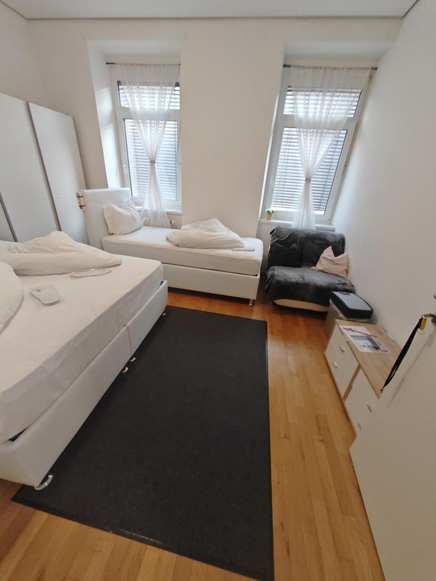 Abai Apartments 1140 Only Www-On-Line-Check-In & Selfservice Відень Екстер'єр фото
